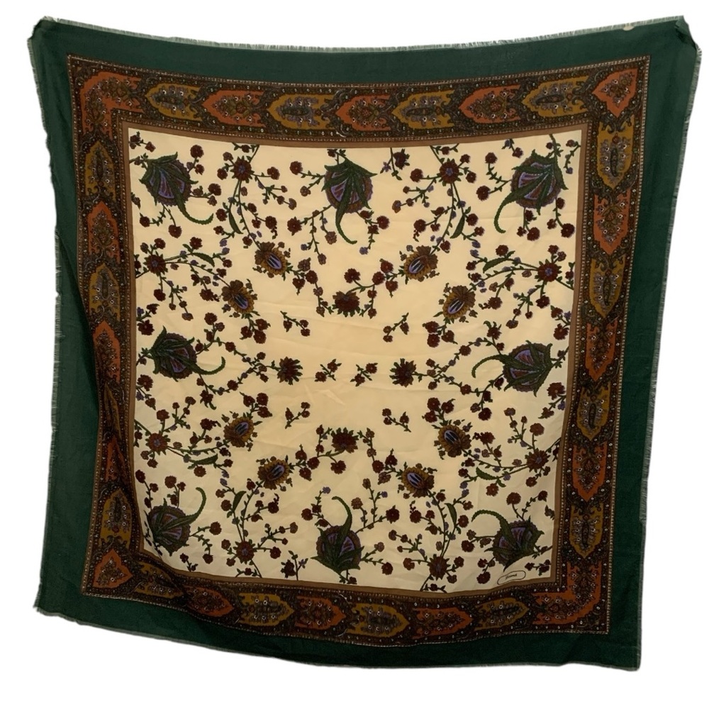 Piramit Scarf